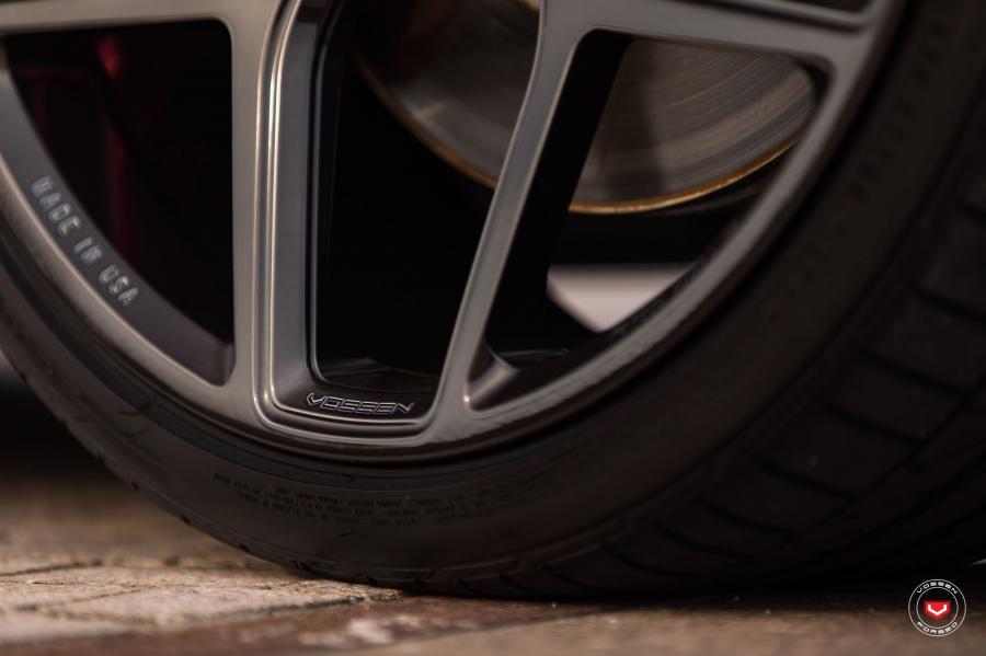 Колеса Bentley Continental GT on Vossen Wheels (CG-205) 2019 года  (фото 10 из 36)